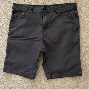 Prana Bronson Stretch Canvas Charcoal Hiking Shorts Mens Size 40 X 11